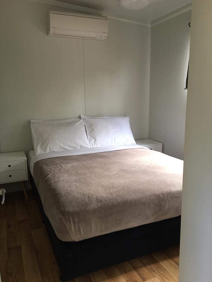 Отель Crystal Creek Caravan Park Mutarnee Экстерьер фото
